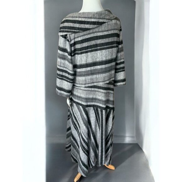 Danny & Nicole Plus Size NEW 18W Quarter Sleeve Gray Striped Midi Fit Flare - Picture 8 of 10